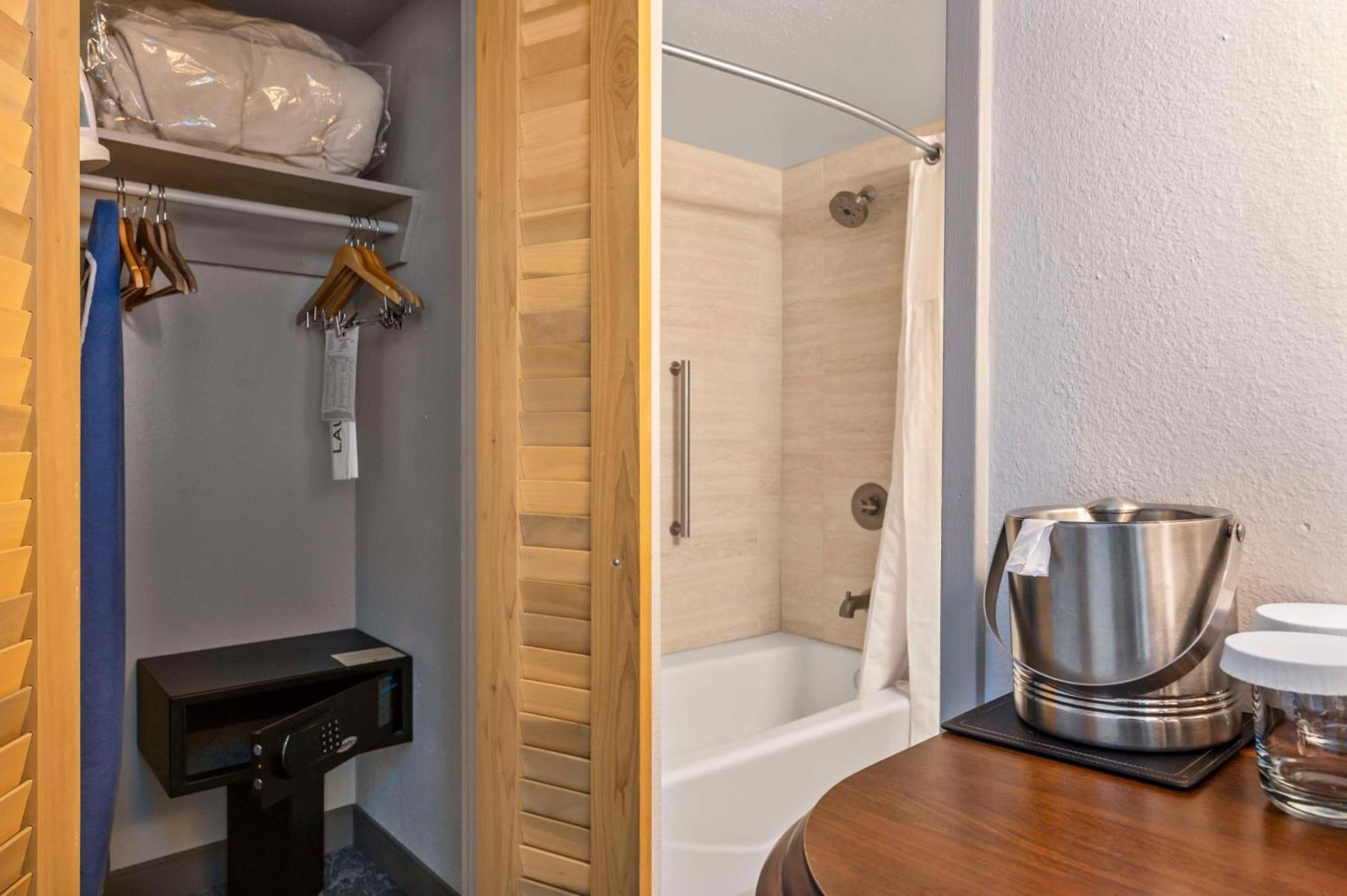 Doubletree By Hilton Tucson-Reid Park Hotell Eksteriør bilde