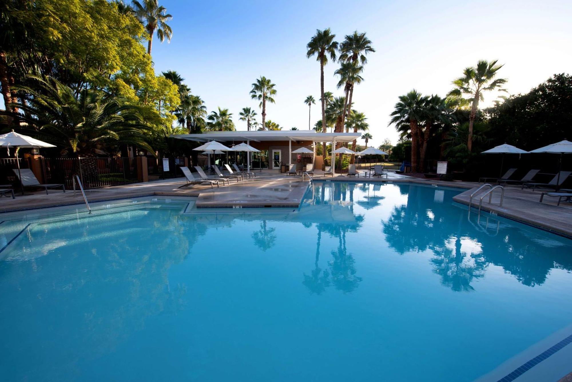 Doubletree By Hilton Tucson-Reid Park Hotell Eksteriør bilde