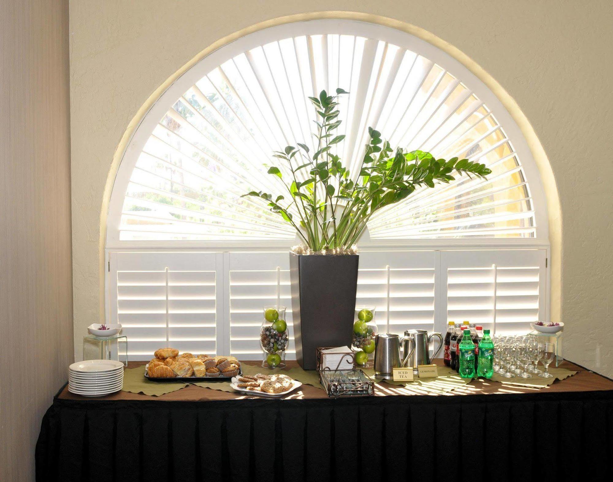 Doubletree By Hilton Tucson-Reid Park Hotell Restaurant bilde